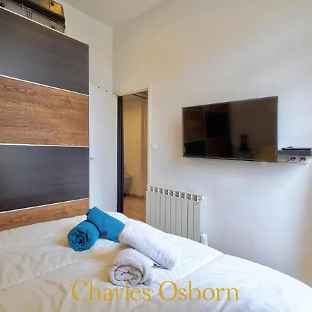 Le Quai Enchante 2*, Close To The City Center Apartman