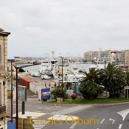 Apartman Le Quai Enchante 2*, Close To The City Center Sète