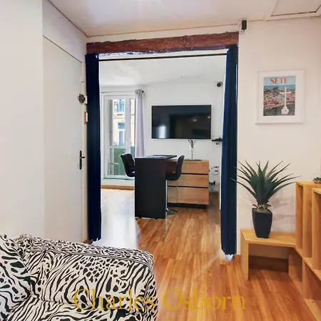 Apartman Le Quai Enchante 2*, Close To The City Center Sète